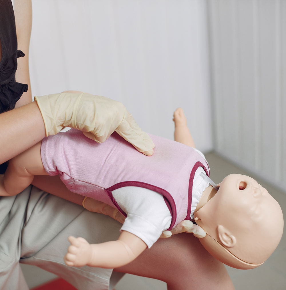 curso-soporte-vital-básico-practicando